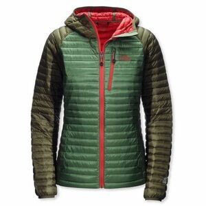 L.L. Bean Women's Ultralight 850 Down Hooded Sweater